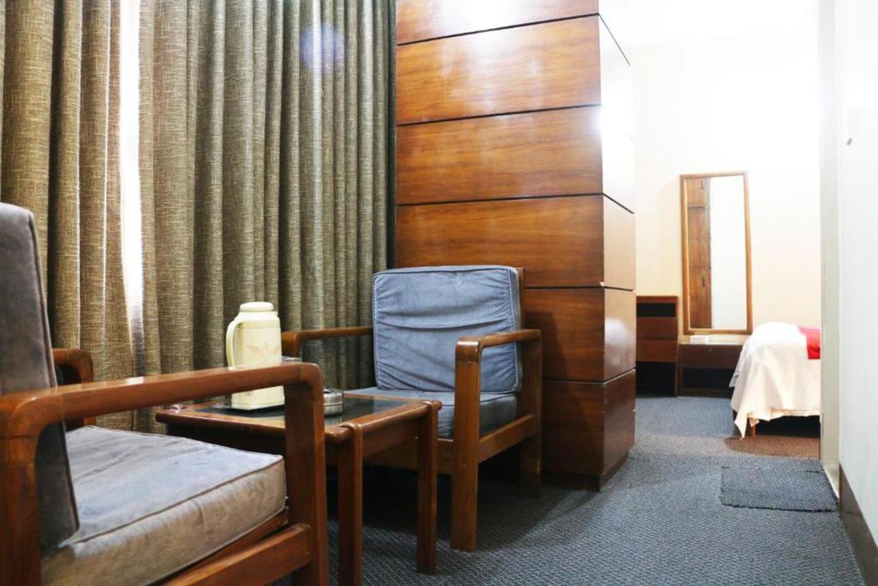 Hotel Ashrafee Dhaka Buitenkant foto