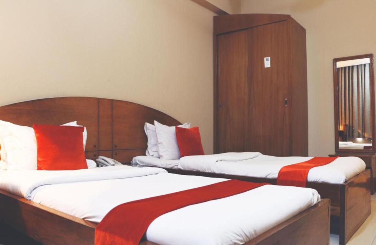 Hotel Ashrafee Dhaka Buitenkant foto