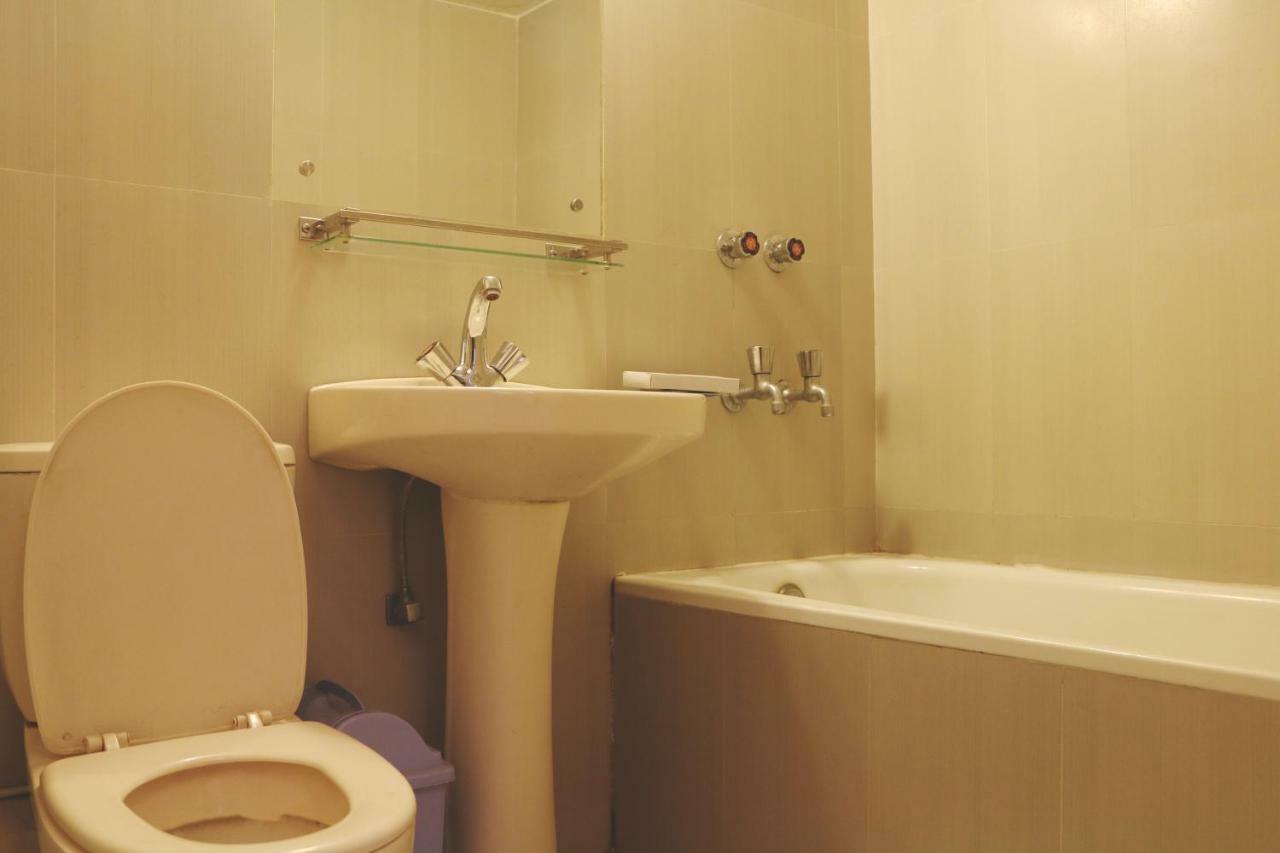 Hotel Ashrafee Dhaka Buitenkant foto